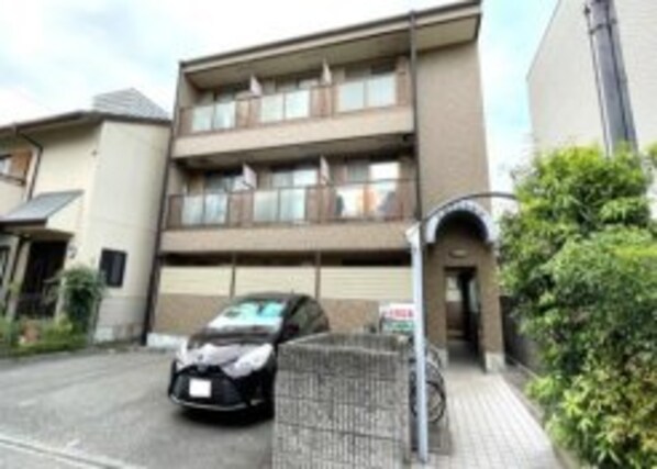 レジデンスSHIIIの物件外観写真